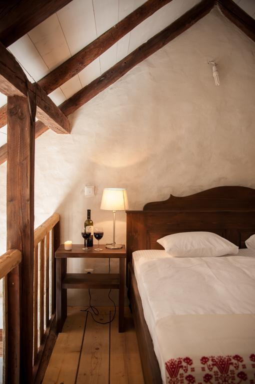 Transylvania Guesthouses Cincsor Ruang foto