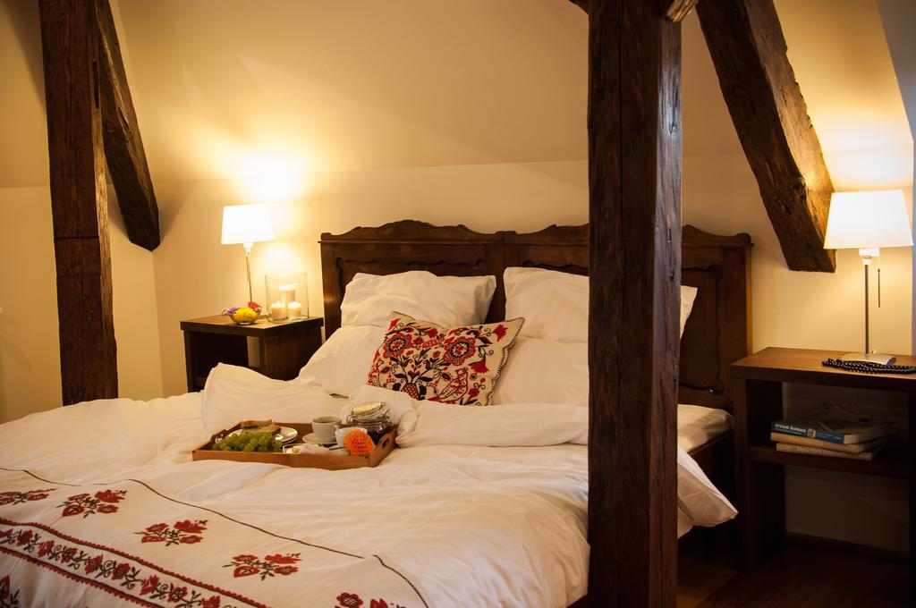 Transylvania Guesthouses Cincsor Ruang foto